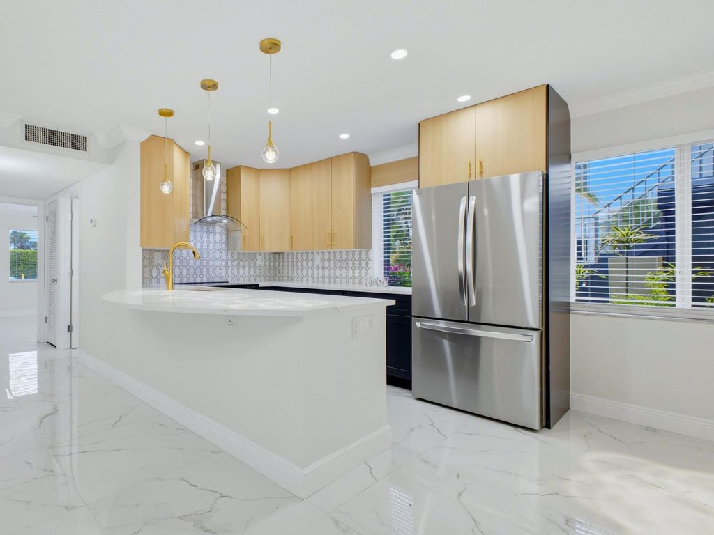 6 Normandy A, Delray Beach, FL 33484