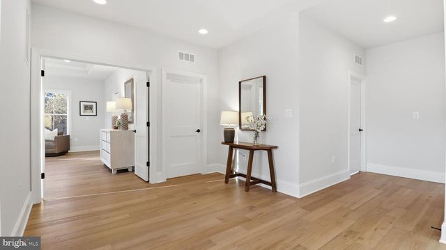 1816 N JACKSON ST, Arlington, VA 22201