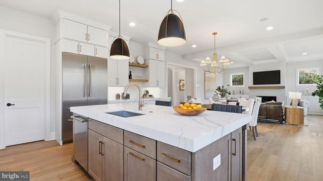 1816 N JACKSON ST, Arlington, VA 22201