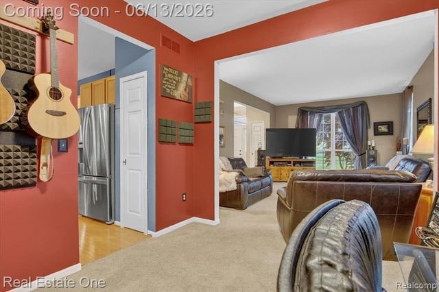 1972 Woodridge Court, Highland, MI 48357