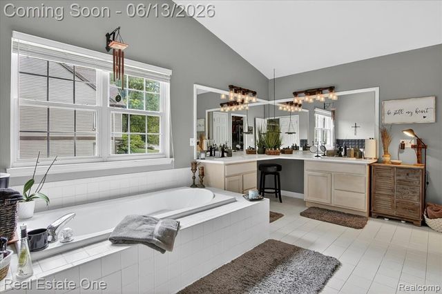 1972 Woodridge Court, Highland, MI 48357