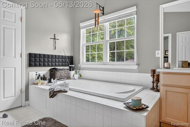 1972 Woodridge Court, Highland, MI 48357