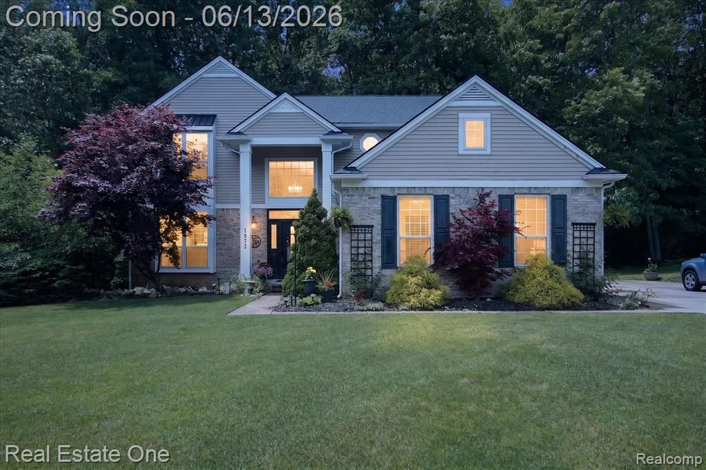 1972 Woodridge Court, Highland, MI 48357