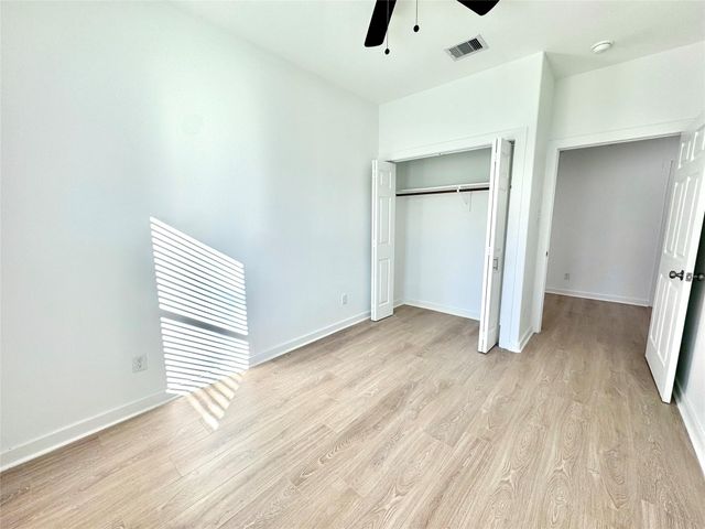 8316 Peachtree Street, Houston, TX 77016