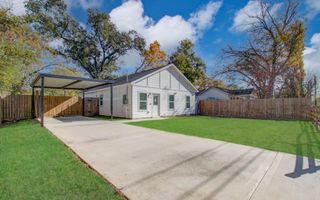 8316 Peachtree Street, Houston, TX 77016