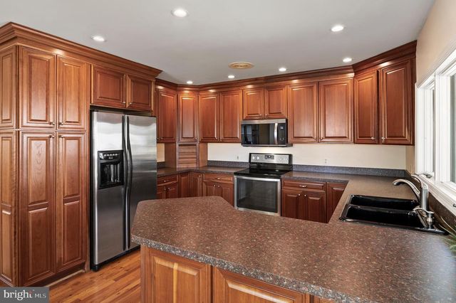 10630 HESPERIAN DR, Laurel, MD 20723