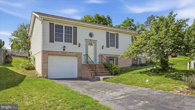 53 VERBENA TER, Martinsburg, WV 25404