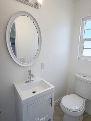 1420 Avenida Del Vista, Corona, CA 92882