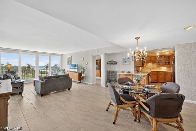 4001 Gulf Shore BLVD N 303, Naples, FL 34103