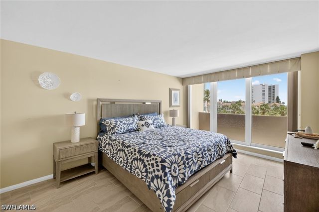 4001 Gulf Shore BLVD N 303, Naples, FL 34103