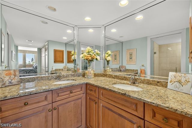 4001 Gulf Shore BLVD N 303, Naples, FL 34103