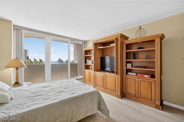 4001 Gulf Shore BLVD N 303, Naples, FL 34103