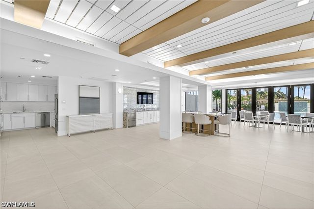 4001 Gulf Shore BLVD N 303, Naples, FL 34103