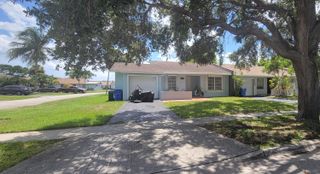 5550 Lakewood Circle A, Margate, FL 33063