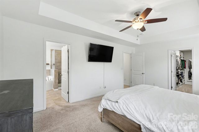 9124 Inverness Bay Road, Charlotte, NC 28278