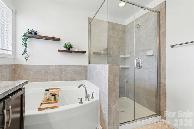 9124 Inverness Bay Road, Charlotte, NC 28278