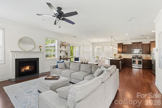 9124 Inverness Bay Road, Charlotte, NC 28278