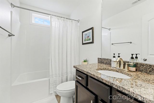 9124 Inverness Bay Road, Charlotte, NC 28278