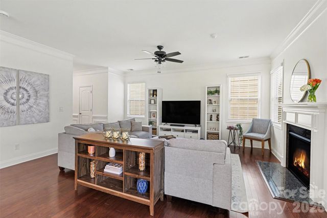 9124 Inverness Bay Road, Charlotte, NC 28278