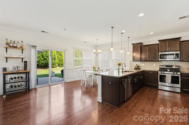 9124 Inverness Bay Road, Charlotte, NC 28278