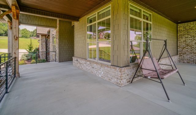 1043 Emerald Valley Dr, Castalian Springs, TN 37031