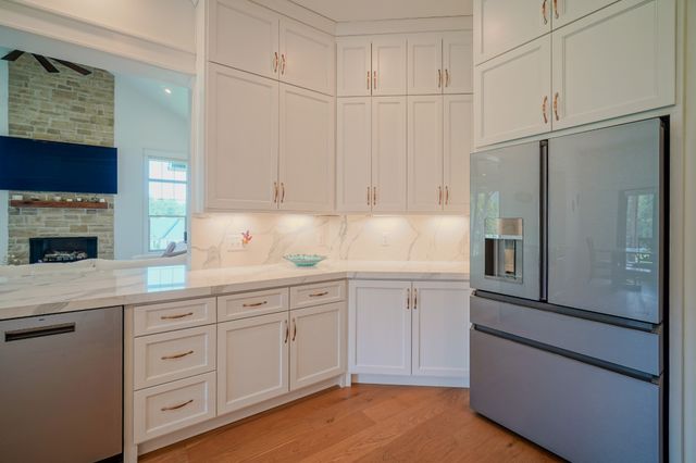 1043 Emerald Valley Dr, Castalian Springs, TN 37031