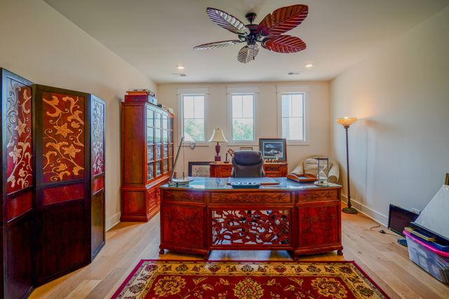 1043 Emerald Valley Dr, Castalian Springs, TN 37031