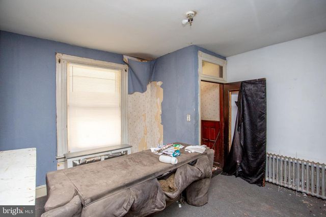 814 E WOODLAWN ST, Philadelphia, PA 19138