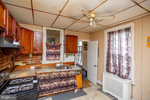 814 E WOODLAWN ST, Philadelphia, PA 19138