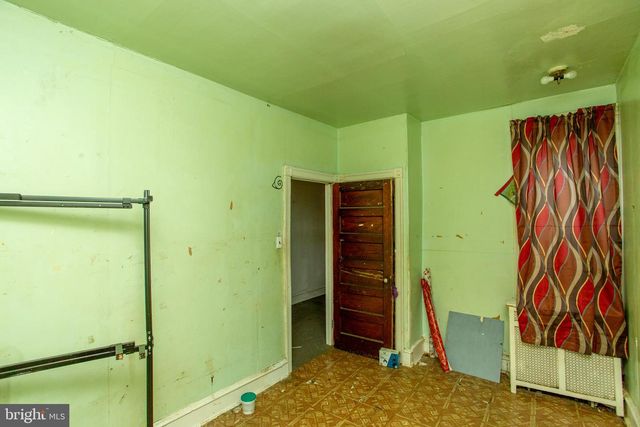 814 E WOODLAWN ST, Philadelphia, PA 19138
