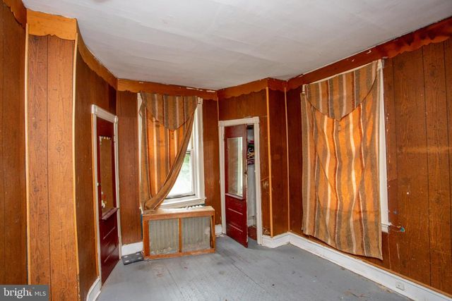814 E WOODLAWN ST, Philadelphia, PA 19138
