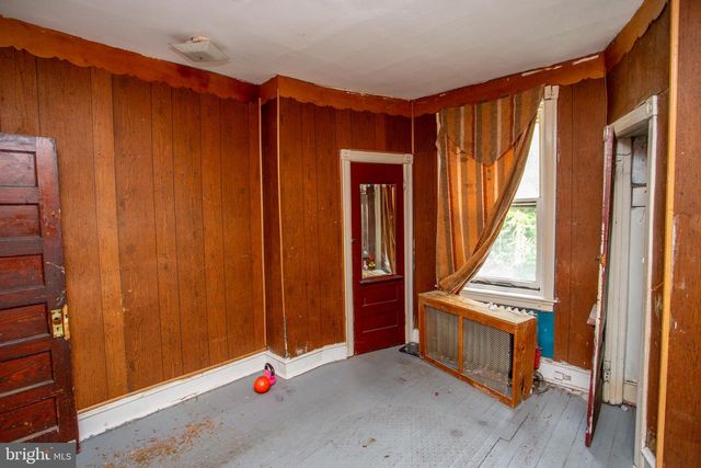 814 E WOODLAWN ST, Philadelphia, PA 19138