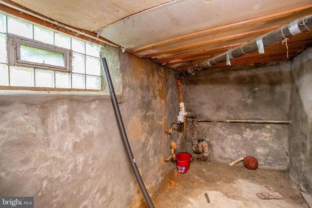 814 E WOODLAWN ST, Philadelphia, PA 19138