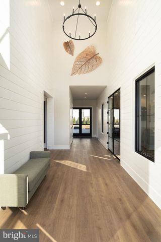 61 KAY CHIARELLO WAY, Hamilton, NJ 08690