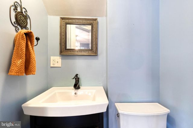1704 LINCOLN DR, Halethorpe, MD 21227