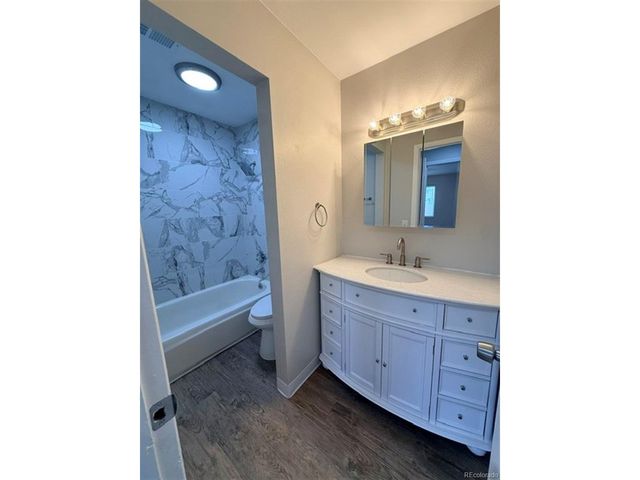 512 Vance St A, Lakewood, CO 80226