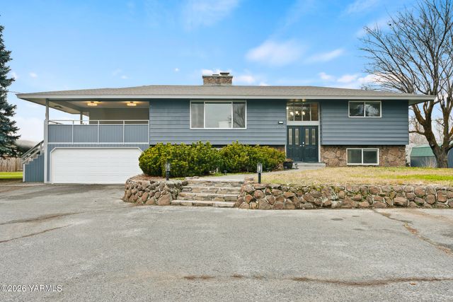 3504 Marks Rd, Yakima, WA 98903