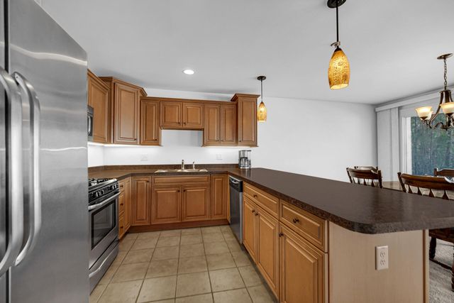 11010 Beacon Court, St. John, IN 46373