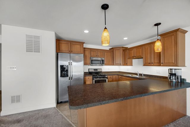 11010 Beacon Court, St. John, IN 46373