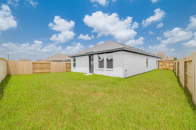 3143 Savannah Rose Drive, Angleton, TX 77515