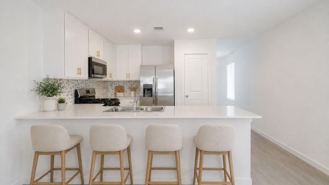 3143 Savannah Rose Drive, Angleton, TX 77515