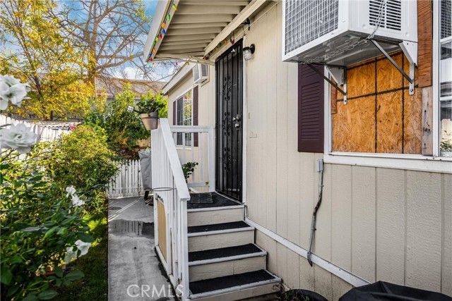 2851 S La Cadena Drive 26, Colton, CA 92324