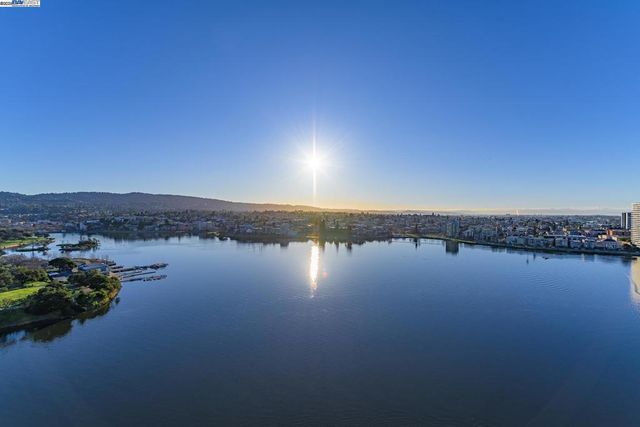 1 Lakeside, Oakland, CA 94612