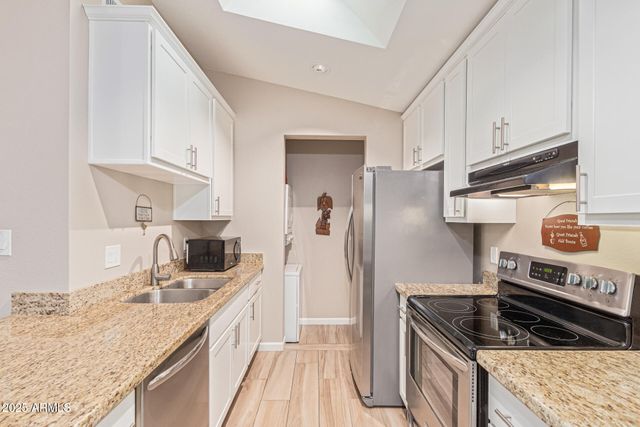 8140 N 107TH Avenue 151, Peoria, AZ 85345