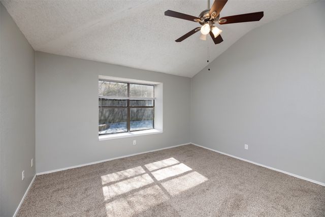 200 Caprock Drive, Arlington, TX 76018