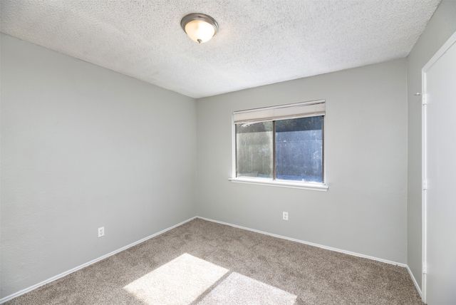 200 Caprock Drive, Arlington, TX 76018