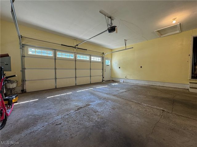 707 Oakridge Drive, Boardman, OH 44512