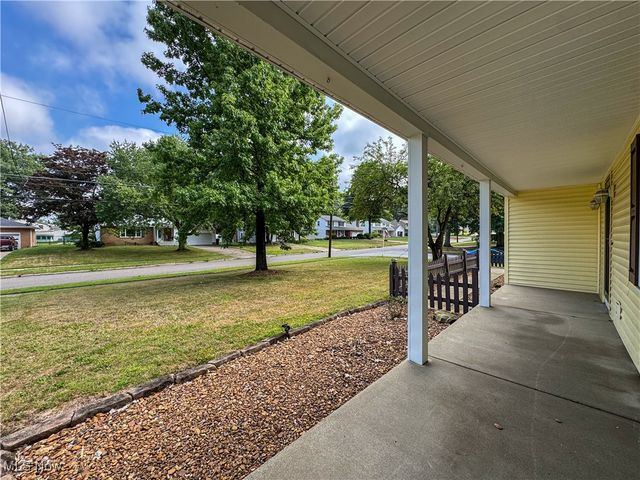 707 Oakridge Drive, Boardman, OH 44512