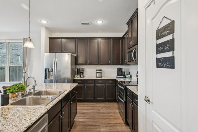 5904 Dolores Place, Denton, TX 76208