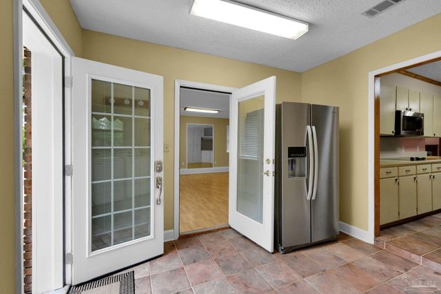 3338 Pursell Ln, Pensacola, FL 32526